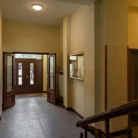 Appartement Chic , Plac Zbawiciela & Metro Politechnika Warschau